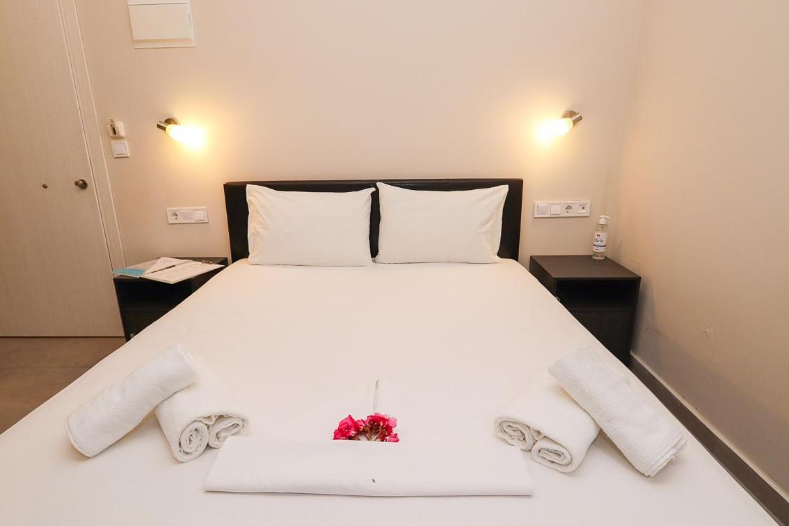 Hotel Banbus Loutra Edipsou  Extérieur photo